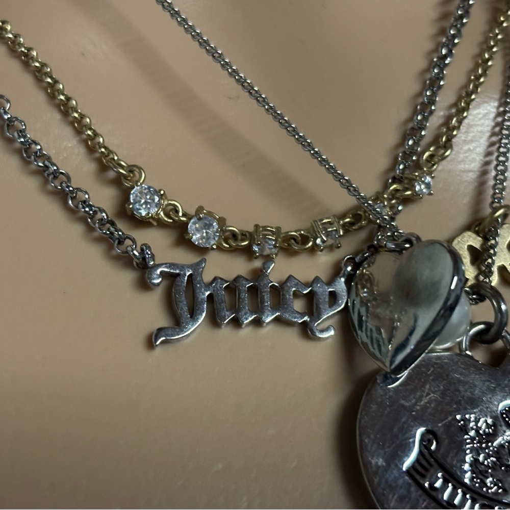 Vintage❤️Juicy Couture Classic Everything Juicy Necklace - Picture 4 of 7